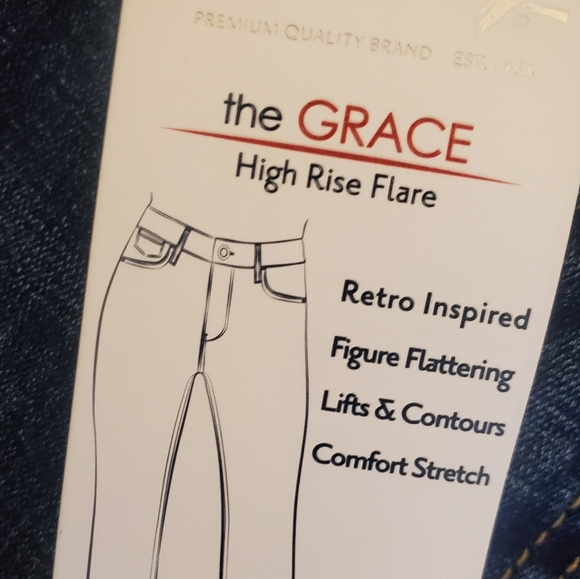 Seven7 Jeans - Picture 3 of 11